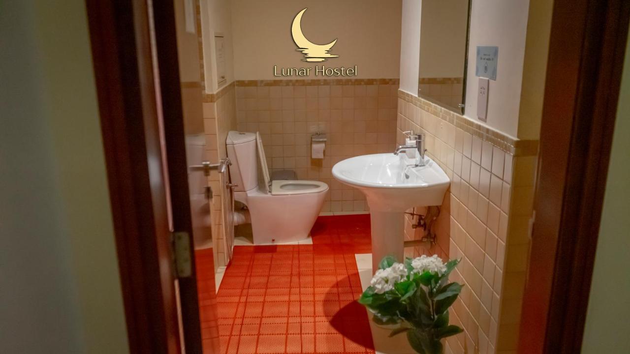 Lunar Hostel - Jbr ดูไบ ภายนอก รูปภาพ
