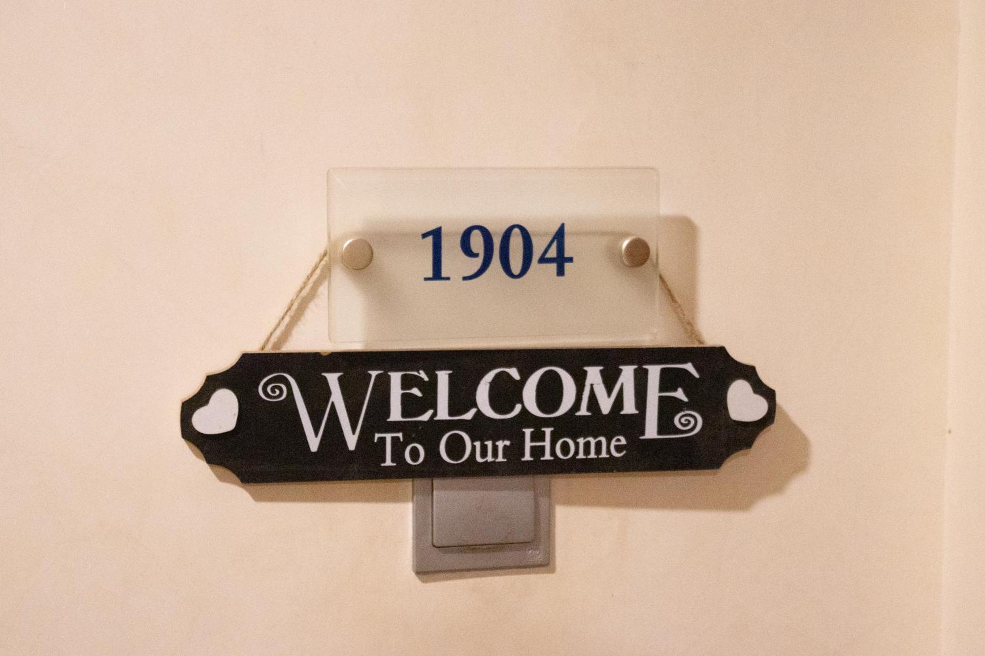 Lunar Hostel - Jbr ดูไบ ภายนอก รูปภาพ
