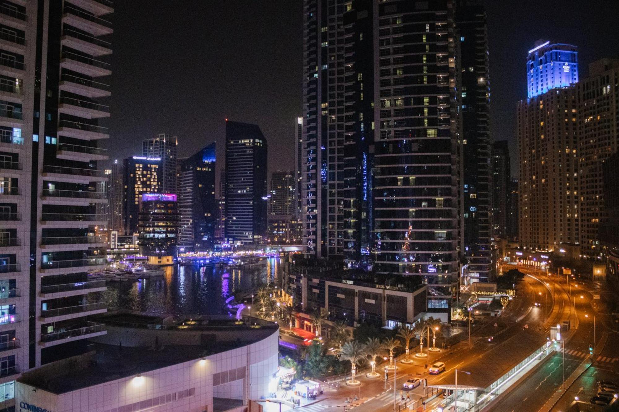 Lunar Hostel - Jbr ดูไบ ภายนอก รูปภาพ