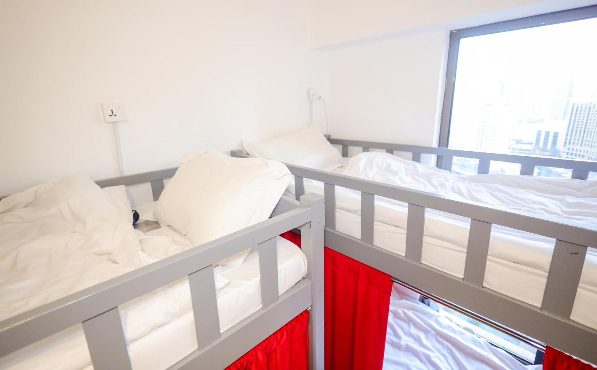 Lunar Hostel - Jbr ดูไบ ภายนอก รูปภาพ