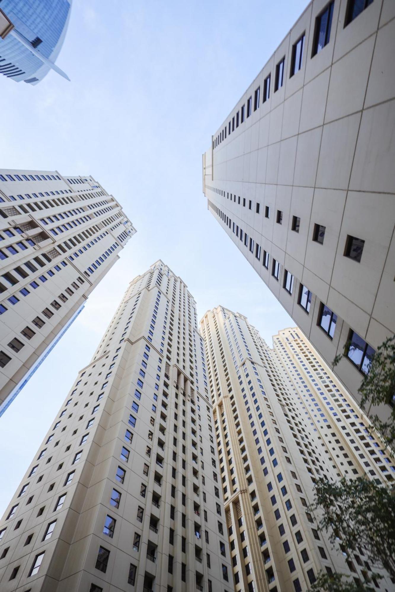 Lunar Hostel - Jbr ดูไบ ภายนอก รูปภาพ
