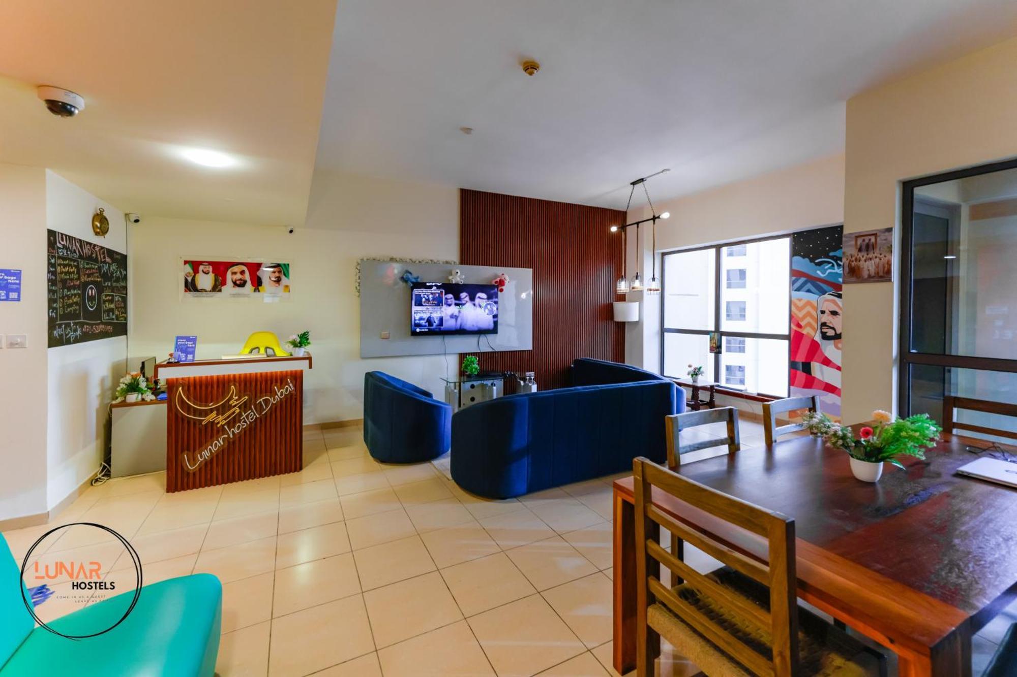 Lunar Hostel - Jbr ดูไบ ภายนอก รูปภาพ