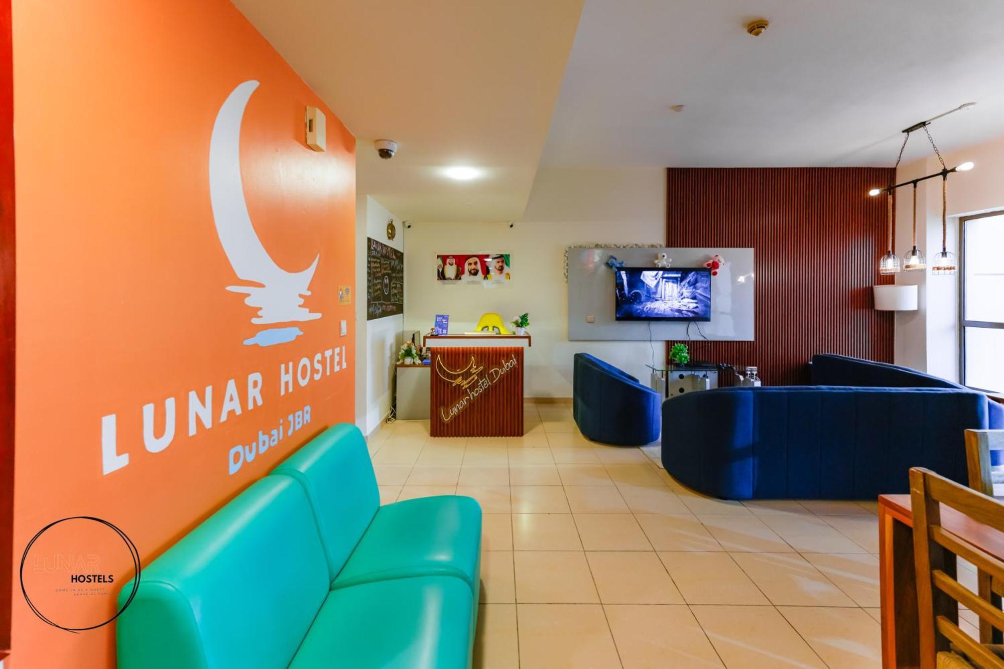 Lunar Hostel - Jbr ดูไบ ภายนอก รูปภาพ