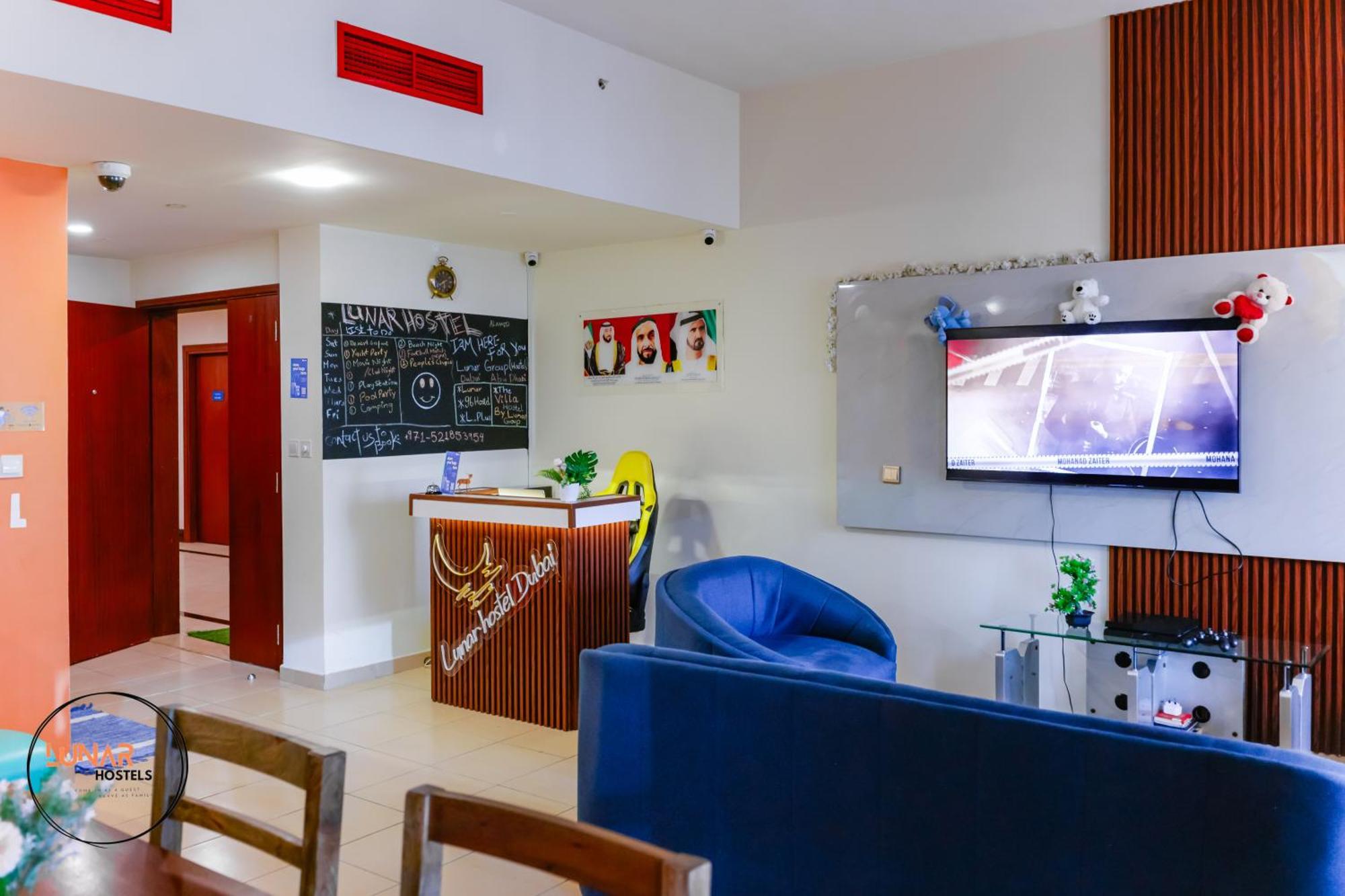 Lunar Hostel - Jbr ดูไบ ภายนอก รูปภาพ