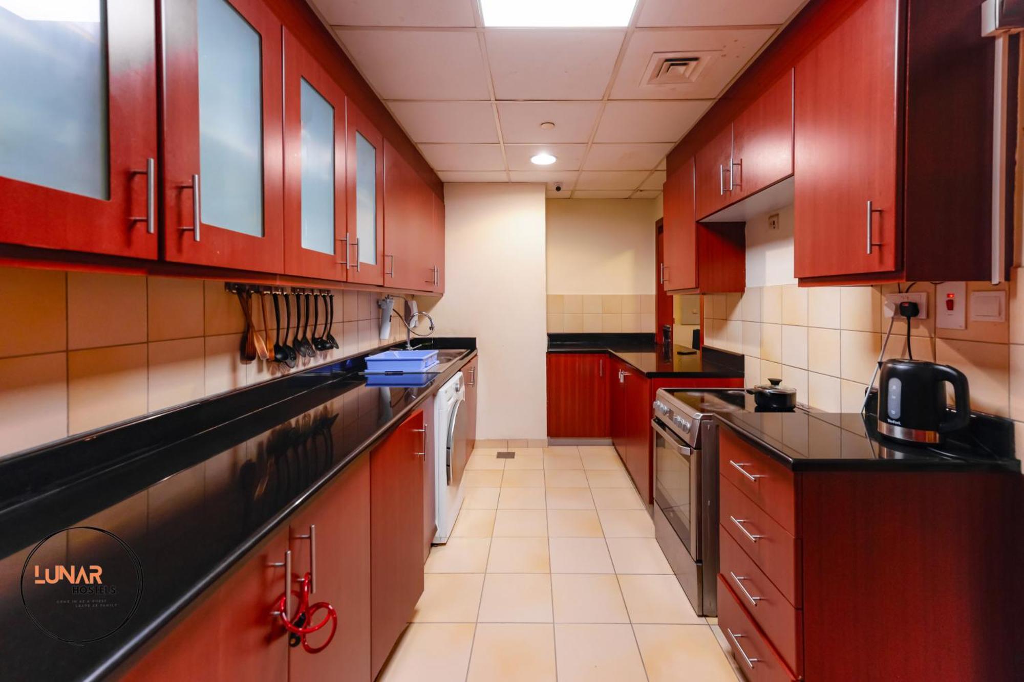 Lunar Hostel - Jbr ดูไบ ภายนอก รูปภาพ